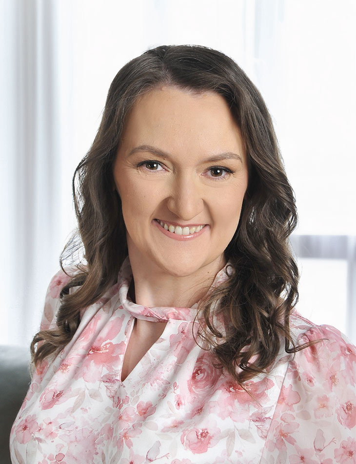 Karolina Włostowska - Psycholog, psychoterapeuta w trakcie certyfikacji